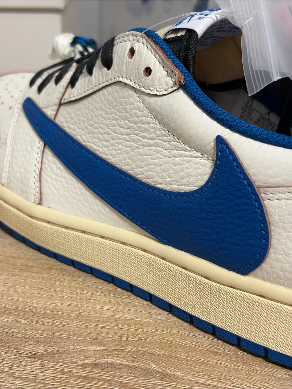 Jordan 1 low × Travis Scott Fragment 2.0